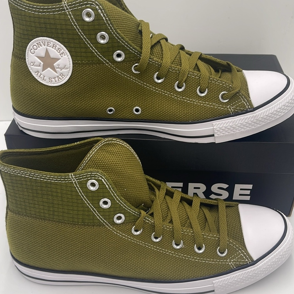 Converse Men’s Cls High-Tops A08553F
CTAS HI
FOREST BREVINTAGE CARGO 5
Sneakers - Picture 2 of 16